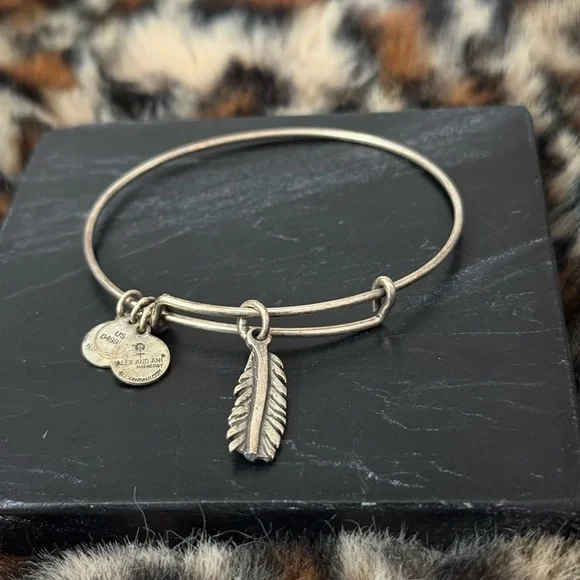 Alex & Ani Charm Bracelets Lot of 8 - 2012 2013 2015 - Picture 10 of 16